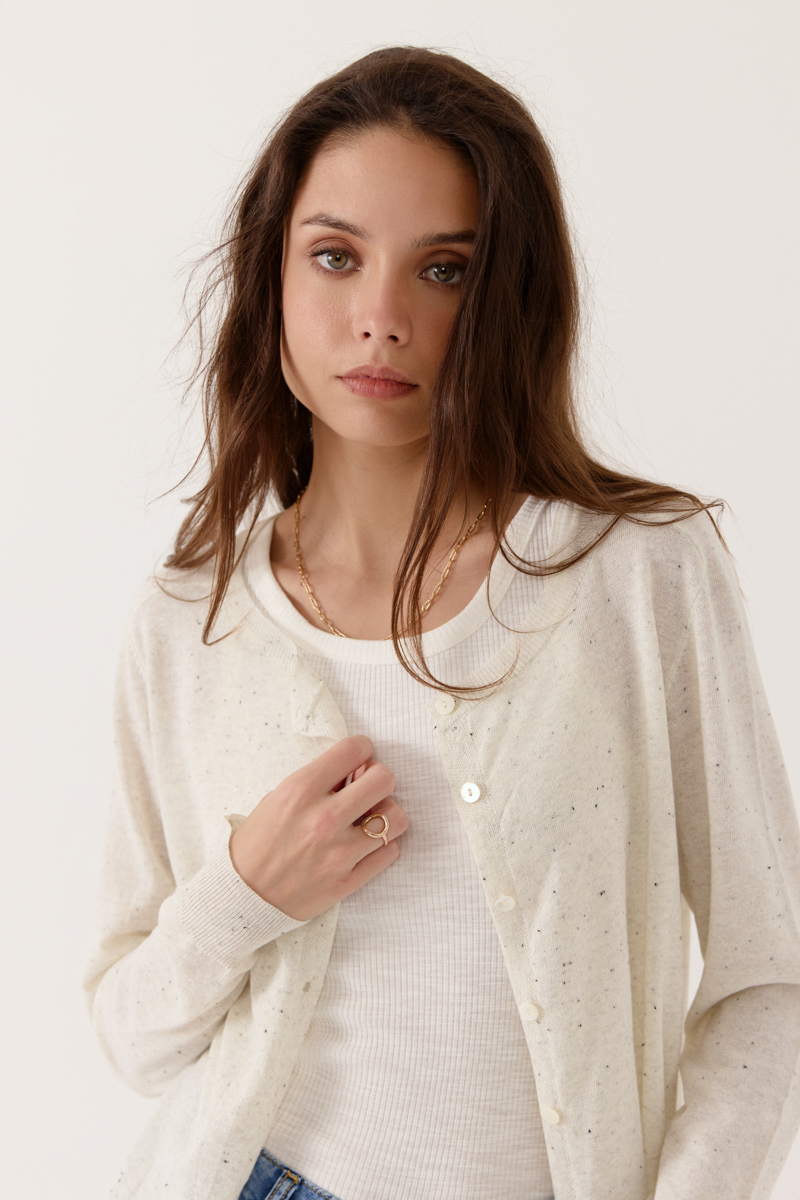 CÁRDIGAN DARESIA COLOR BLANCO ROTO 1